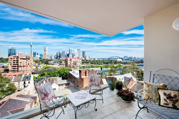 Unit 702/1A Tusculum Street, Potts Point
