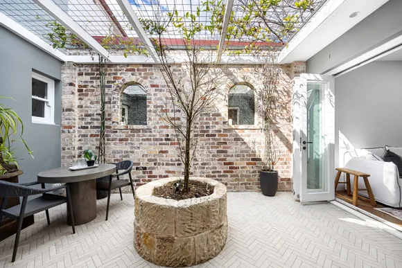 5 Albert Square, Paddington