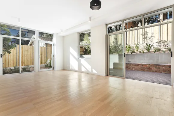 6/150 Carrington Road, Waverley
