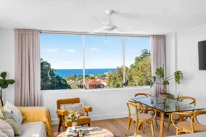 19/10 Ocean Street North, Bondi