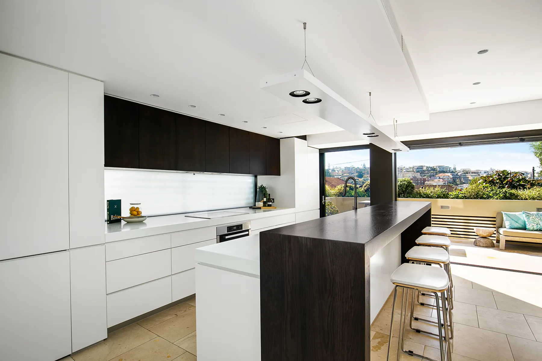 1/16 Pacific Street, Bronte