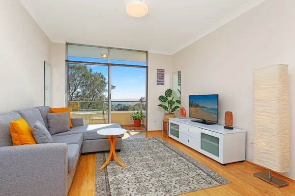 10/2-4 Miller Street, Bondi