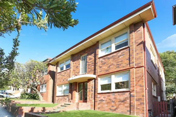 4/2a Alexander Street, Coogee