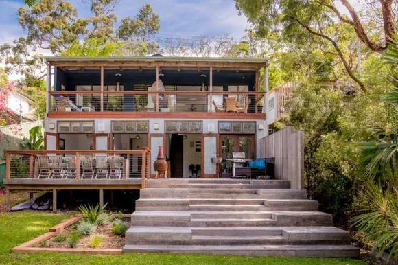 17 Woodfield Avenue, Bundeena