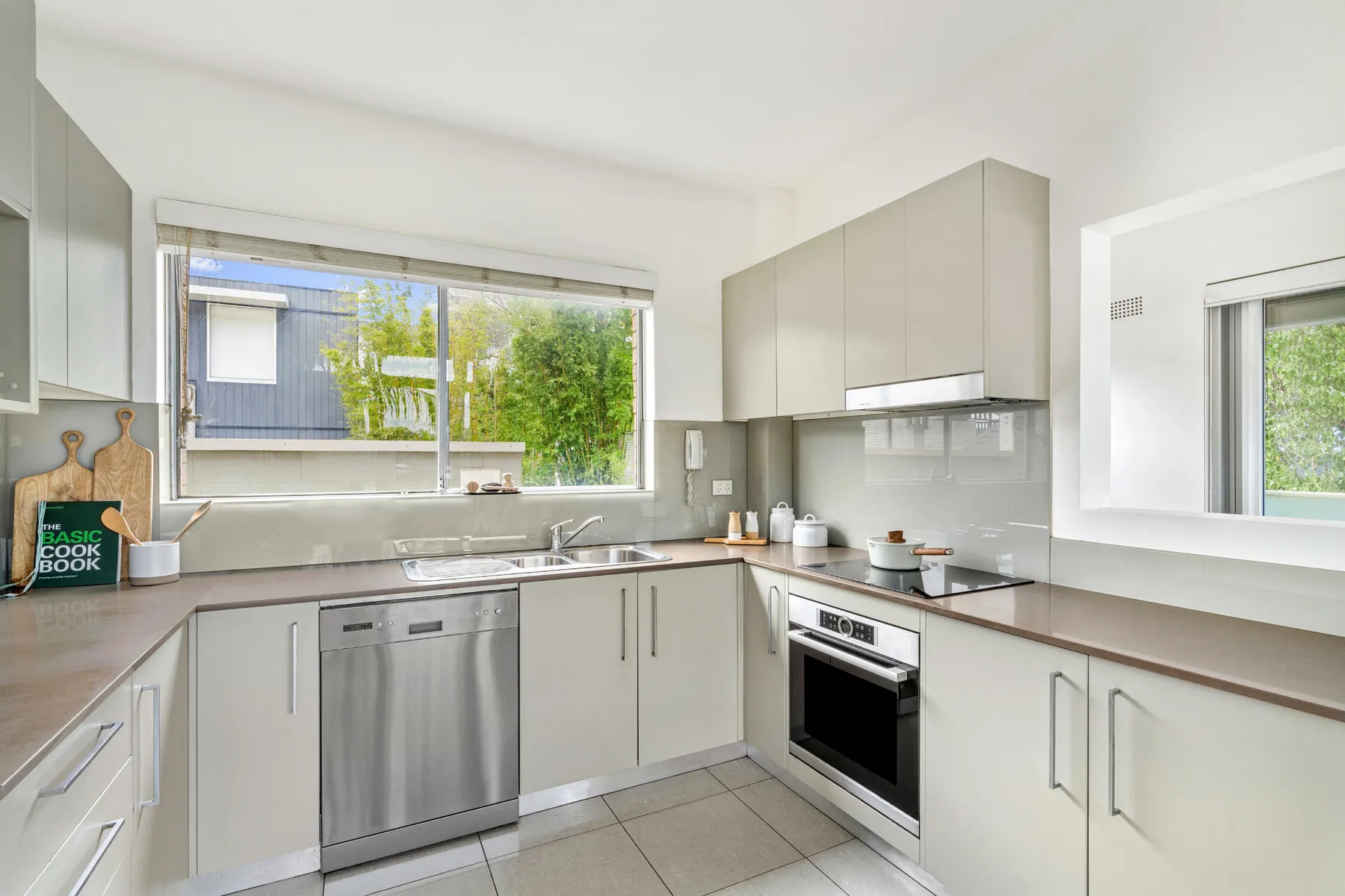 2/16 Belgrave Street, Bronte - Image 1