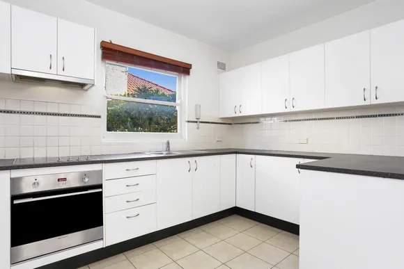 2/102 Dudley Street, Coogee