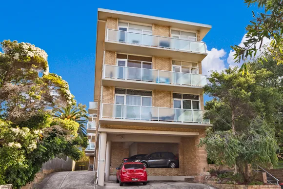 9/25b Roscoe Street, Bondi Beach
