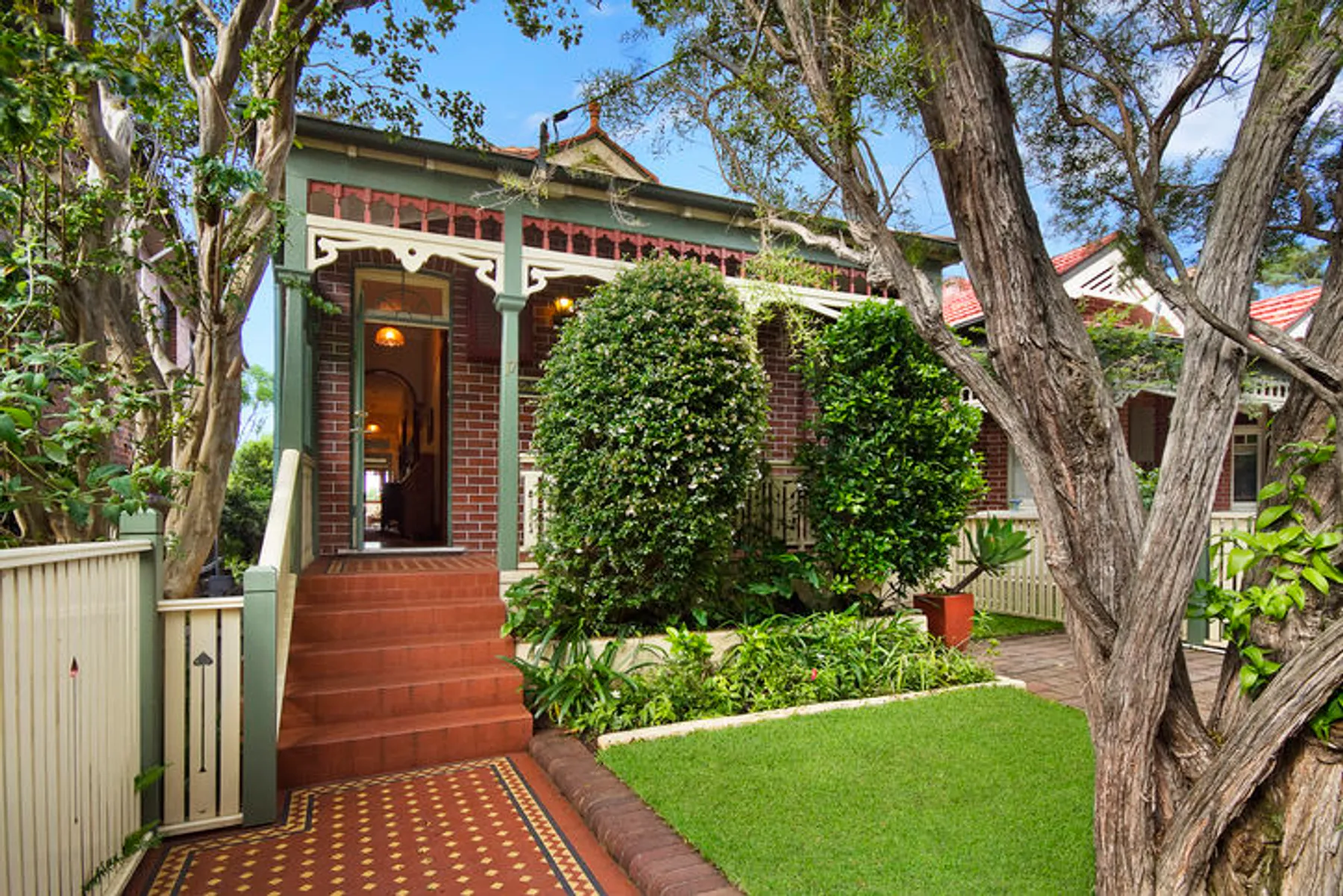 17 Salisbury Street, Waverley - Image 1