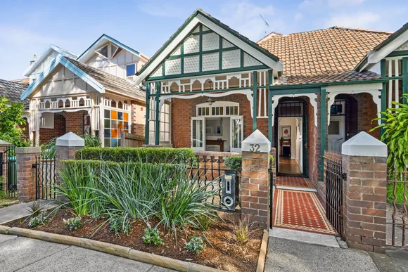 32 Cox  Avenue, Bondi Beach
