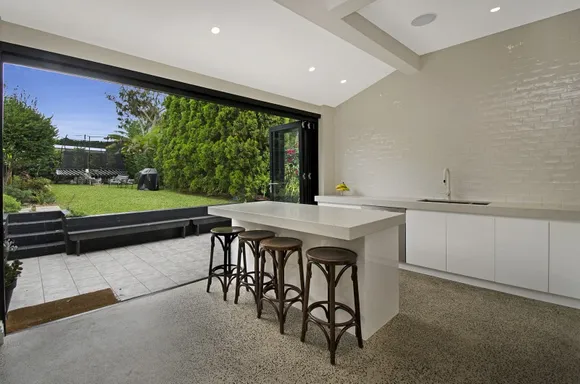 17  Campbell  Street, Waverley