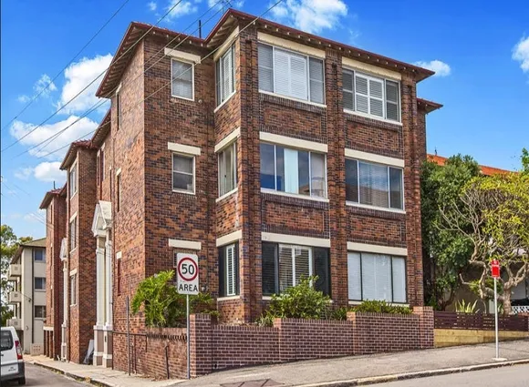 11/251 Carrington Road, Coogee