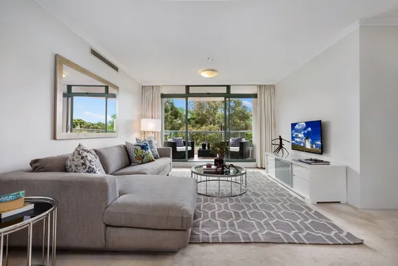 401/3 Black Lion Place, Kensington