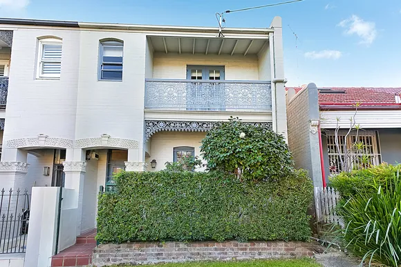 21 Rawson Avenue, Queens Park