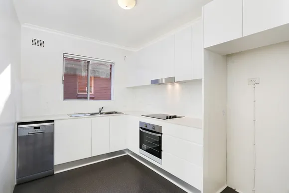 Unit 3/33 Read  Street, Bronte
