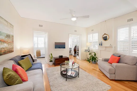 2/17 Penkivil Street, Bondi