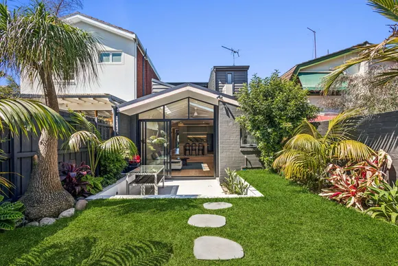 4 Pacific  Street, Clovelly