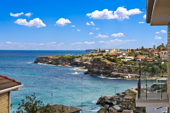 8/7 Carlisle Street, Tamarama