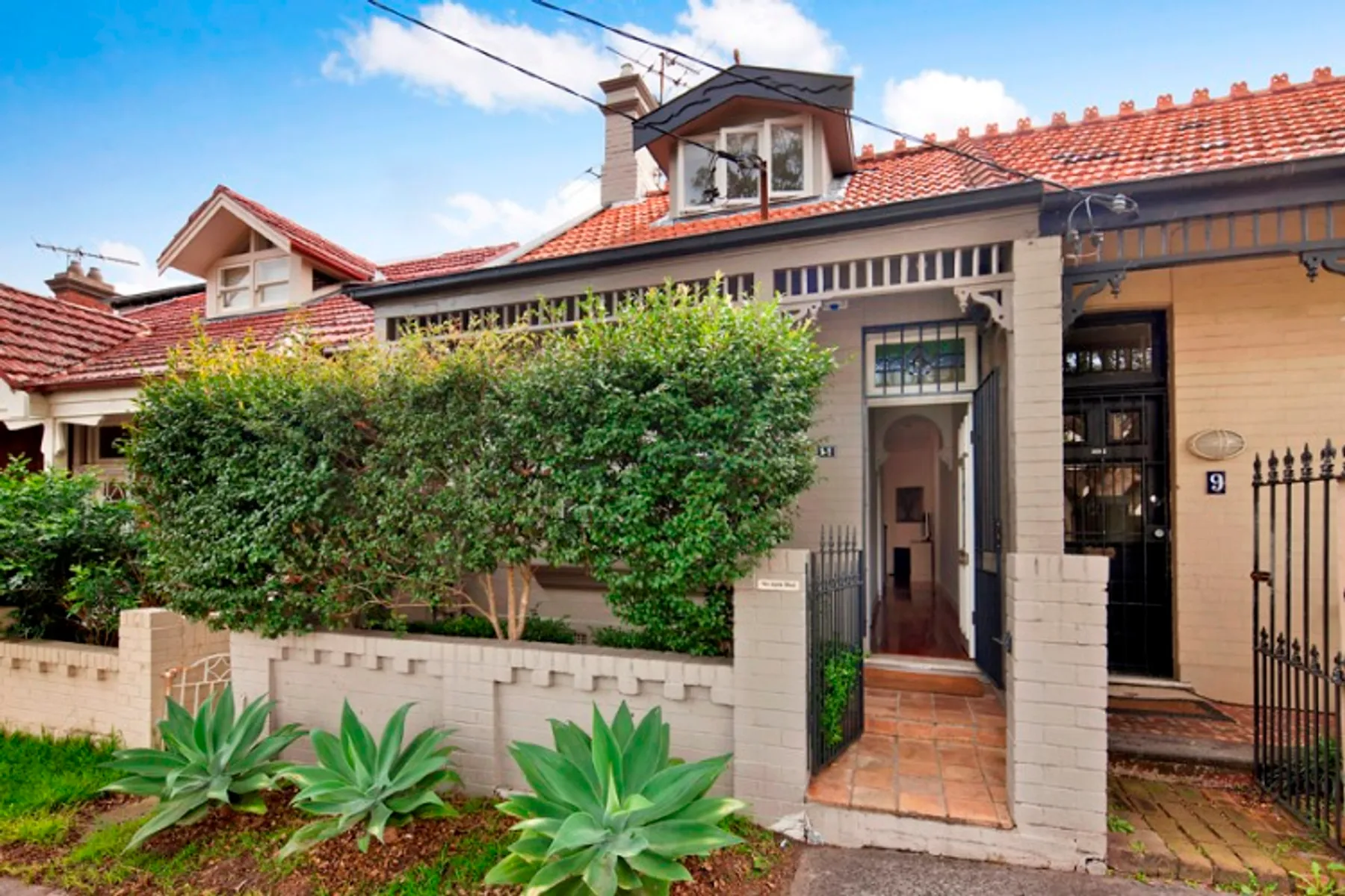 11 Rawson Avenue, Queens Park